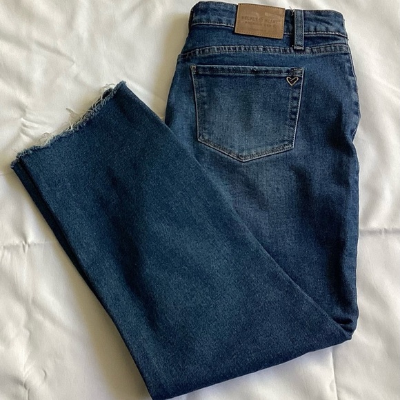 Velvet Heart Indigo Cropped Jeans - Picture 14 of 14